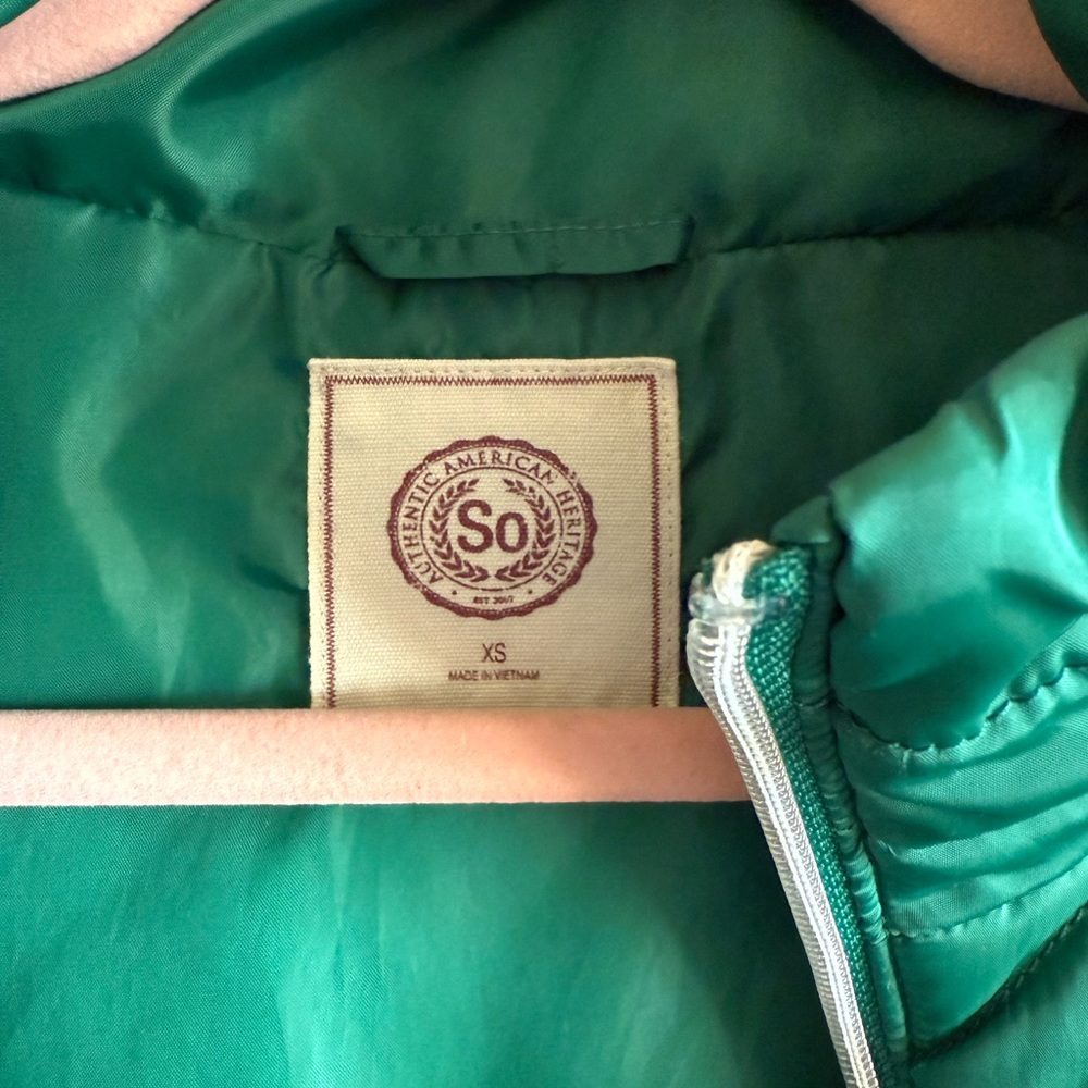 Puffer Vest - Picture 3 of 4